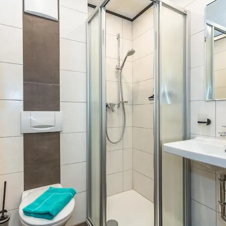 Han/Misafirhane Landgasthof Neuwirt Lofer