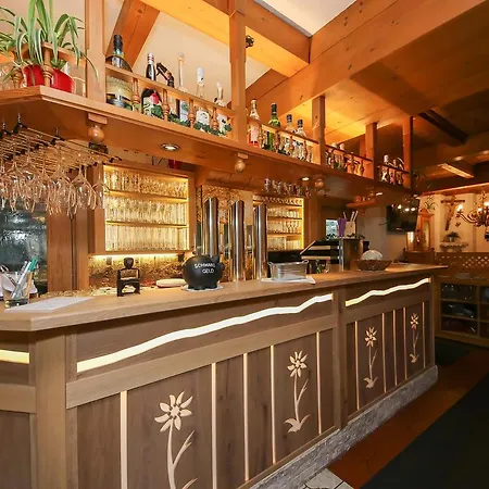 Han/Misafirhane Landgasthof Neuwirt